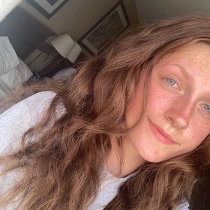 Meet your Posher, Alexus